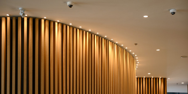 Comprar / Vender Casas Unifamiliares y Chalets en Hospitalet de Llobregat · con Iluminación Decorativa