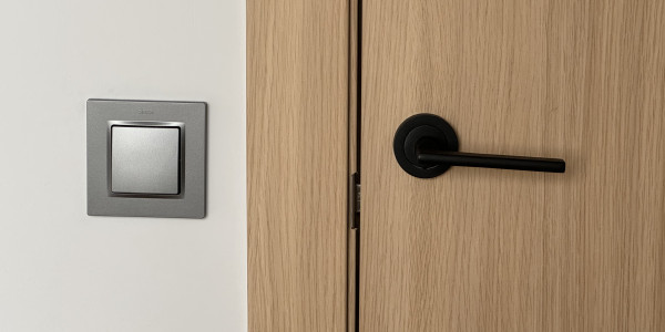 Comprar / Vender Casas Unifamiliares y Chalets en Hospitalet de Llobregat · con Puertas de Calidad