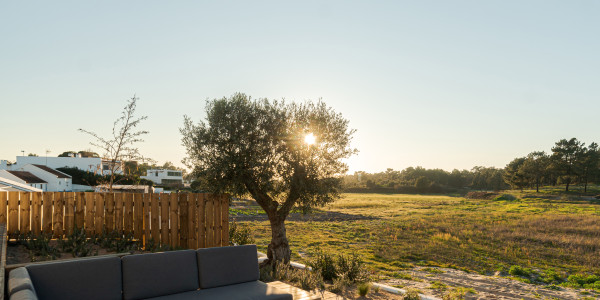 Comprar / Vender Casas Unifamiliares y Chalets en Hospitalet de Llobregat · con Jardín