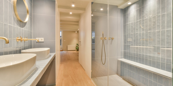 Comprar / Vender Dúplex y Áticos en Hospitalet de Llobregat · con Baños de Diseño