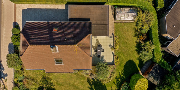 Comprar / Vender Solares, Terrenos y Parcelas Urbanizables en Hospitalet de Llobregat · con servicios suministro (agua / luz)