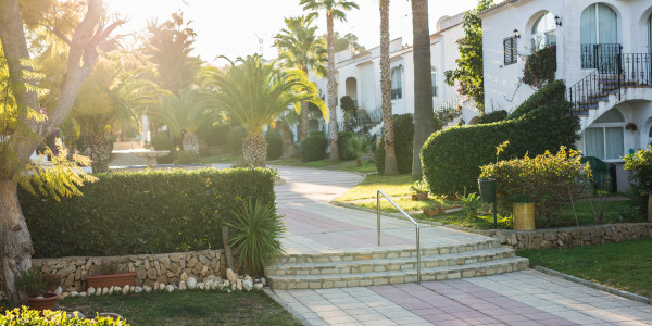 Compraventa de Inmuebles en Hospitalet de Llobregat · Villas