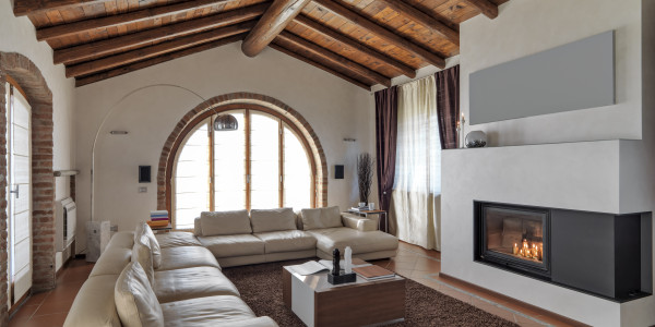 Compraventa de Inmuebles en Hospitalet de Llobregat · Casas de Montaña
